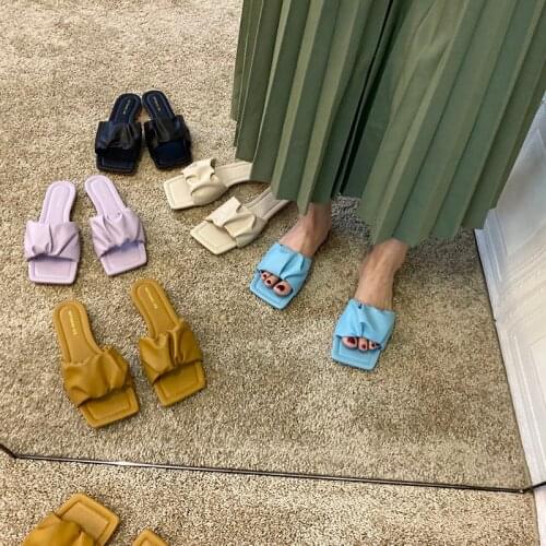 Wrinkle solid open toe sandals women comfy flat heels flip flops fairy style square toe anti-skid folds candy sandalias femme