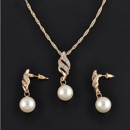 Vintage Imitation Pearl necklace Gold jewelry set for women Clear Crystal Elegant Party Gift Fashion Costume Jewelry Sets