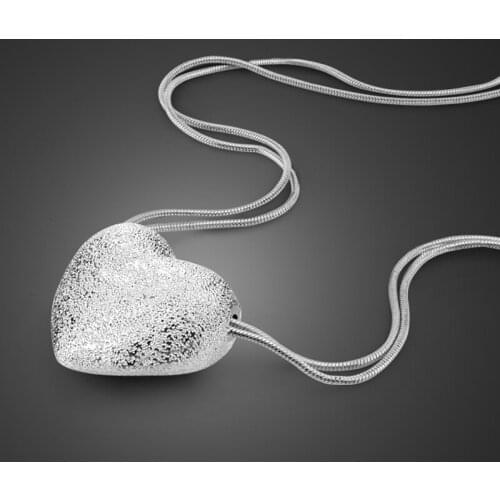Simple Solid 925 silver heart-shaped pendant.New fashion women 925 sterling silver necklace.Charm lady collarbone chain. jewelry