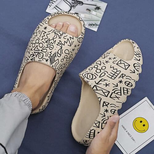 Womens Slippers House Man Slippers Luxury Woman Flip Flops Sandals For Men Womens Beach Shoes tennis Crogs Outdoor Baskets