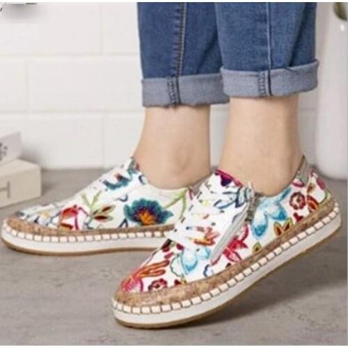 Women Sneakers Floral Printed Lace Up Female Flat Shoes Fashion Round Toe Lady Vulcanized Shoes Women New Elegant Casual Shoes