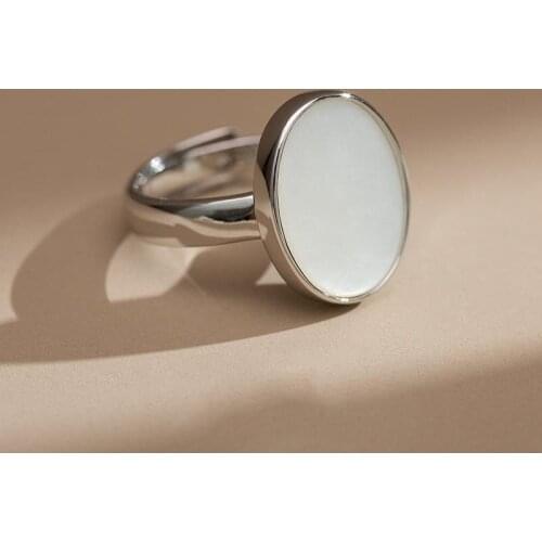 NewNew silver original Korean trendy white mother-of-pearl frost oval craft elegant noble charm gemstone opening adjustable ring