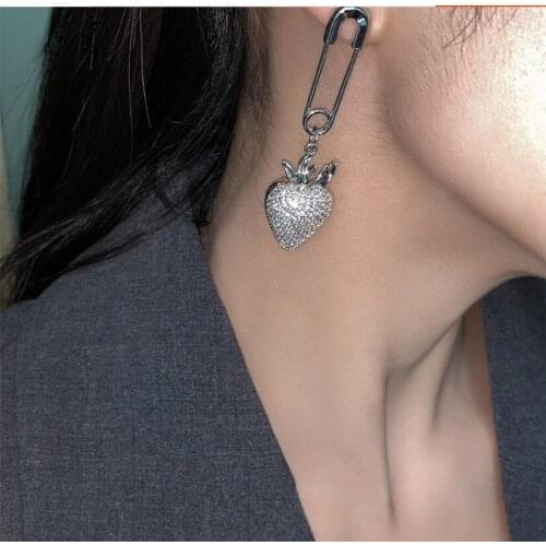 TIMEONLY Korean Style Strawberry Shinning Crystal Brooch Drop Earring Red White Color Earring for Women Ladies Sweet Jewellery