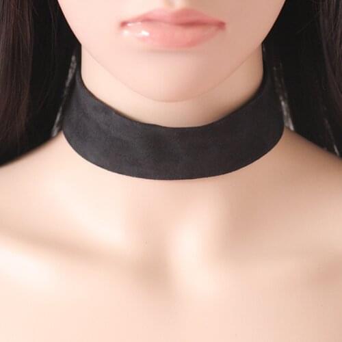 2018 New Black Red Brown Velvet Collar Necklace Jewelry Bijoux Fashion Women Chokers Necklaces for Girls Lady Collier Femme