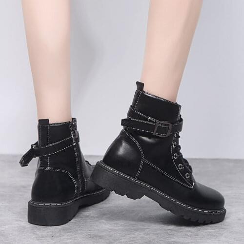 Martin Boots Womens British Style and Velvet Short Boots 2021 New Autumn and Winter All-match Flat-bottom Motorcycle Boots Tide