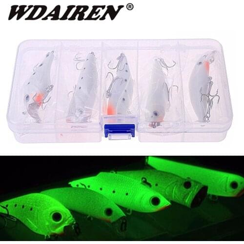 5pcs/set Fishing Lures 3D Luminous Night Fishing Minnow Lure Isca Artificial Wobbler Bait Hard Bait Lure Hook Tackle Fish Lure