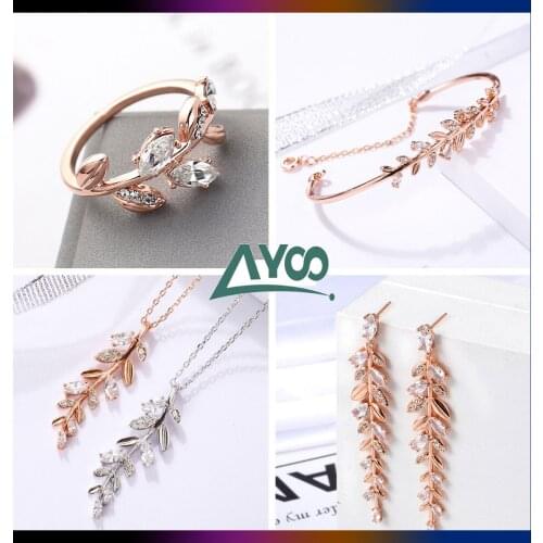 Fashion Jewelry SWA Charming Leaf Necklace Fashion Leaf Pendant Clavicle Chain Necklace Bracelet Earring Set Romantic Gift