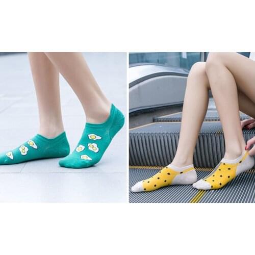 5 Pairs/Lot New Style Ladys Dot Design Shallow Mouth Boat Socks High Quality Fashion Silica Gel Non-Slip Invisible Sock