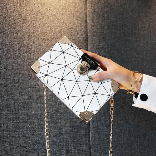 Small bag female 2021 new Korean version of the trendy wild chain small square bag messenger shoulder box bag