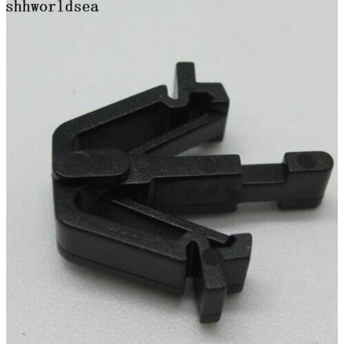 Shhworldsea auto clip fastener nylon black radiator grille clip for toyota 90467-17004 for cressida 1987-84