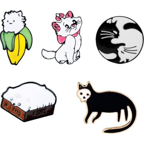 Dongsheng jewelry Animal Cat Brooches Cute Pet Kitten Metal Enamel Pins women girls couple Badge Lapel Shirt Denim festival Gift