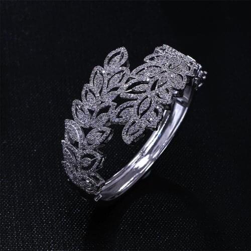 New Women Luxury bangles Made with AAA Cubic Zirconia Lead Free Fashion Bangles Bridal Jewelry