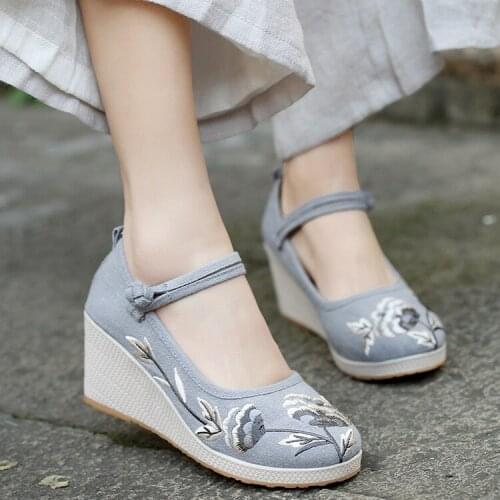 New Old Beijing Cloth Shoes Hanfu Ethnic Embroidered Shoes With Wedges And Tendon Bottom Comfortable Cloth Shoes