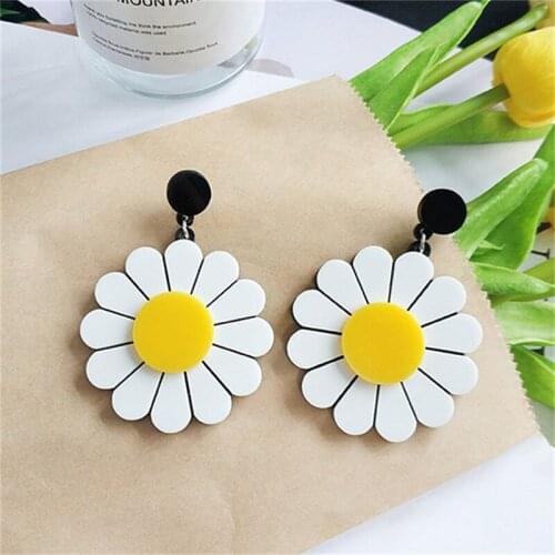 2021 Fashion Jewelry Lovely Flower Stud Earrings Womens Acrylic Sunflower Exaggerated Big Earrings Vacation Modern Earrings