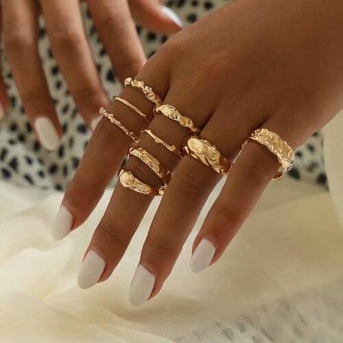 9 Pcs/ Set Retro Geometric Ring Twisted Irregular Metal Texture Multi-layer Joint Ring Set for Women Simple Style New Jewelry