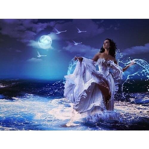 Diamond Painting Full Square Canvas Embroidery Girl Portrait Ocean Moon Mosaic Woman Cross StitchHome Decoration