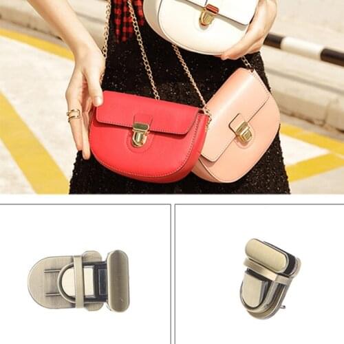 Y166 Durable Buckle Twist Lock Hardware For Bag Shape Handbag DIY Turn Lock Bag Clasp