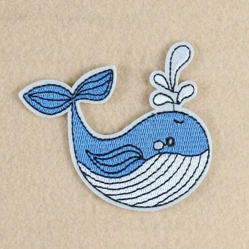 Ocean Creature Blue Whale Water Spray Cute Iron on Patch Apparel Diy Accessories
