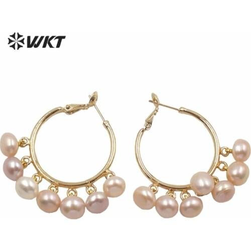 WT-MPE030 Wholesale fashion round hoop push clasp pearl earrings gold electroplated dangling pearl charm women fashion earrings