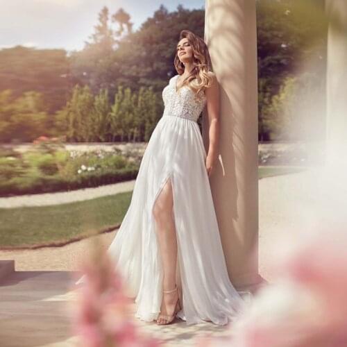 Romantic Wedding Dress 2020 V Neck Sleeveless Backless Bridal Gown Lace Applique Robe De Mariee Dresses Plus Size