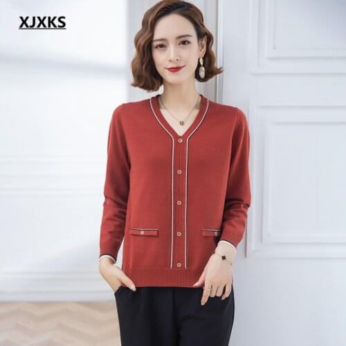 XJXKS 2021 autumn winter new fashion V-neck women sweater high-end wool knitted sweater women button pullover