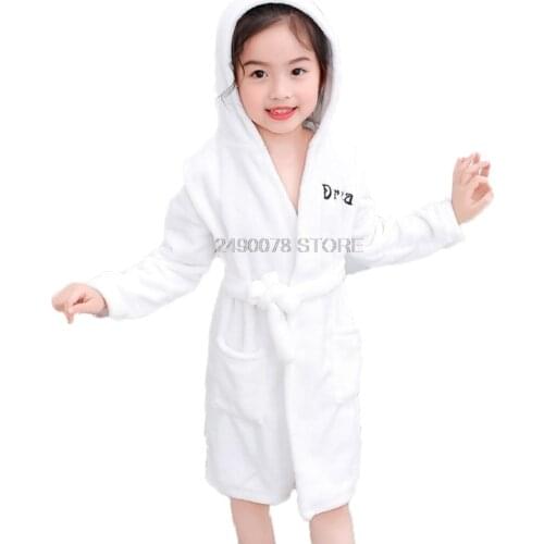 Autumn Winter Warm Flannel Hooded Children Bathrobe Kids Bath Robe Boys Girls Animal Pyjamas Kids Long Sleeve Towel Sleepwear