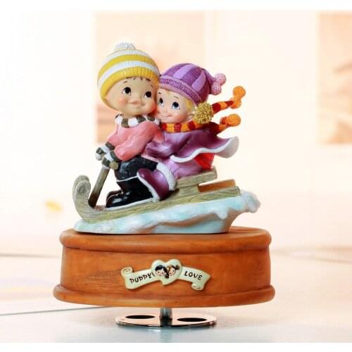 Rotating music box birthday gift romantic lovers male wedding Christmas present for home decoration free shipping