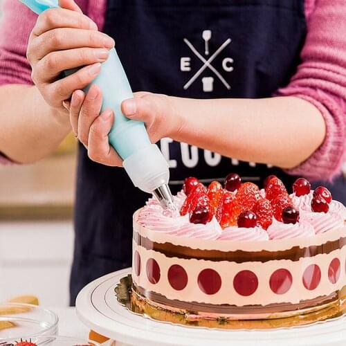 7 Pcs Silicone Pastry Bag Stainless Steel Nozzle DIY Cake Decorating Tip Set Mouth Icing Piping Cream Cookie Decor Tools
