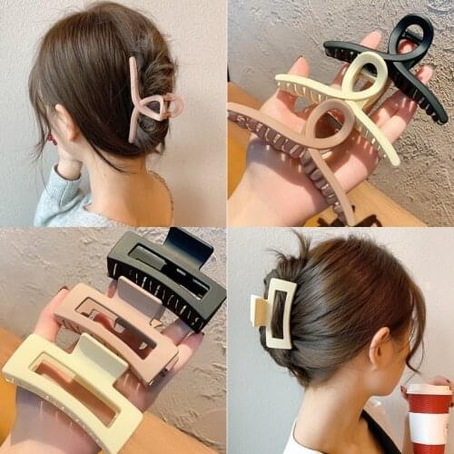 2021 Women Large Crabs Simple Elegant Geometric Acrylic Hollow Bath Clip Hair Claws Clips Headband Hairpin Fashion Accessories