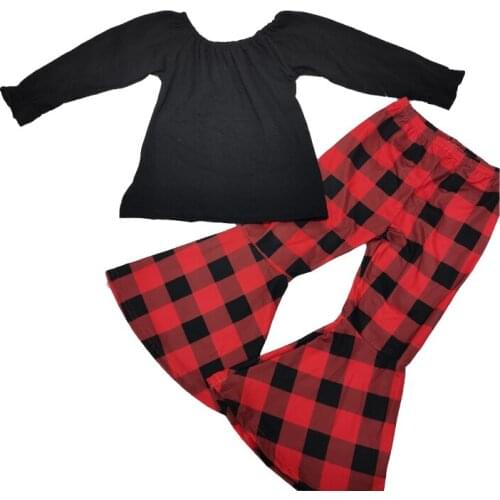 Best selling autumn fashion girl clothing set black top and plaid flared pants outfit