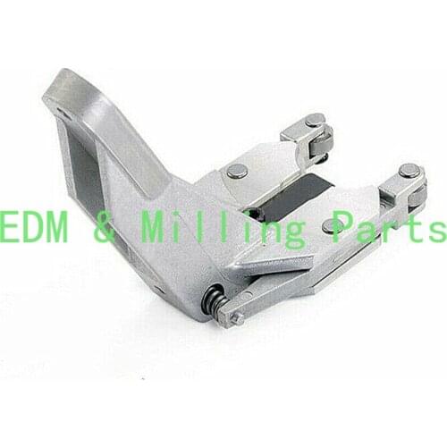 CNC Drilling Tapping Machine Part CNC BT30 Tool Holder Clamp Iron Tool Holder Claw For Bridgeport Mill Tool