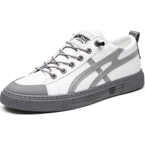 Mens Korean Fashion Board Shoes Casual Shoes Night Luminous Upper Anti-Collision Toe Cap Stable Suture