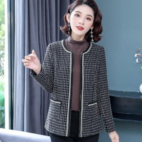 Womens Spring Autumn Coat Female Tops Short Round Neck Plaid Jacket Middle-aged Elderly Mother Coats Outerwear Plus Size 5XL