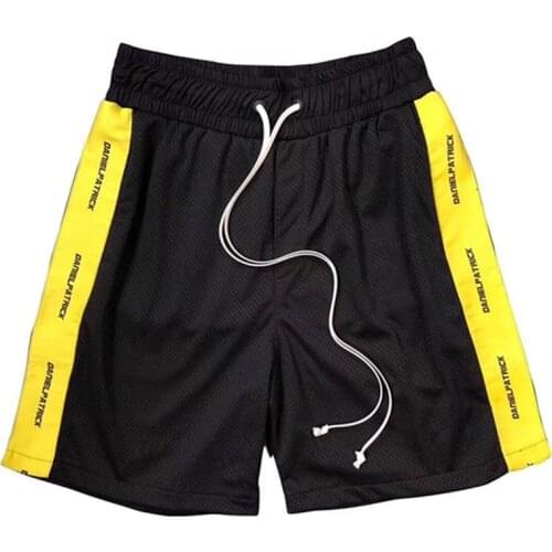 2020 Men mesh patchwork shorts Gyms Fitness Bodybuilding casual pants street style breathable Fashion short pants beach pants