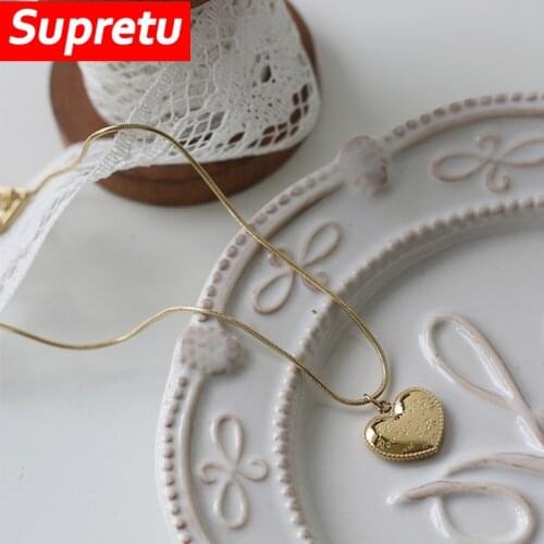 Trendy Heart-Shaped Choker Necklace for Women Korean Statement Jewelry Metal Plating 18K Golden Pendant Necklaces Chains Bijoux