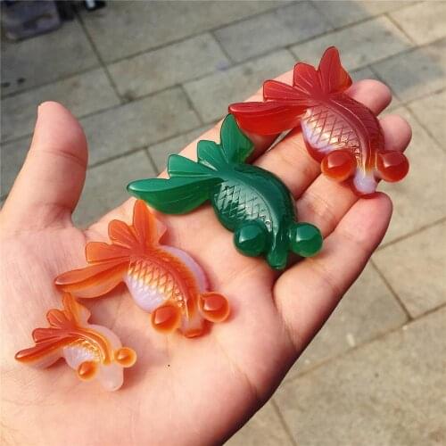 Natural red agate hand-carved animal small goldfish, modeling very beautiful crystal carving home decoration Christmas gifts