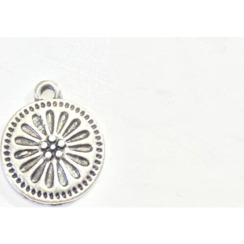 Eruifa 20pcs 13mm Nice Burnished Silver Flower Coin Wholesales necklace,earring bracelet jewelry DIY handmade