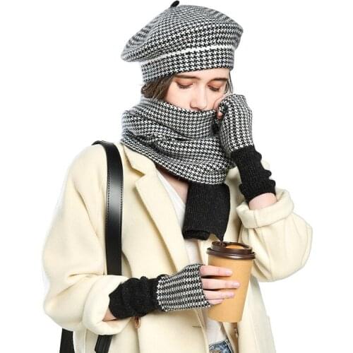 TESYBESY Women's Accessories