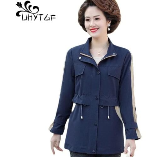 UHYTGF Middle-Aged Womens Spring Autumn Trench Coat 2021 New Stitching Loose 5XL Plus Size Outerwear Elegant Mom Short Tops 1534