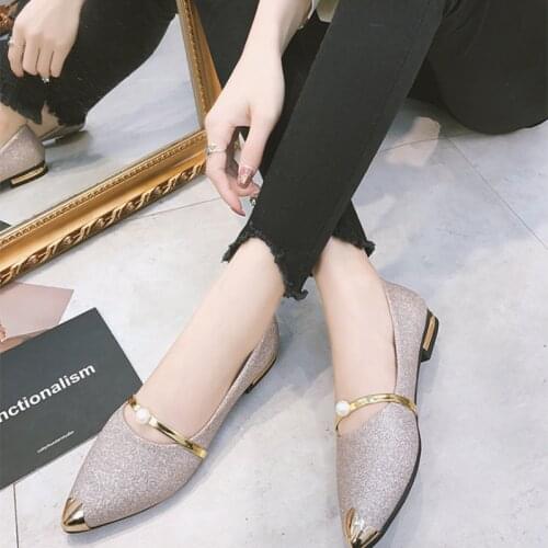 2021 New Women Solid Color Suede Flats Heel Pearl Fashion High Quality Basic Pointed Toe Ballerina Ballet Flat Slip on Shoes