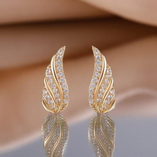 Huitan Simple Stylish Wing Fairy Wings Women Stud Earring with Shine Crystal Zircon Stone Daily Wear Delicate Female Jewelry