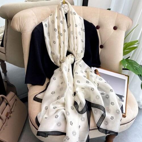 Four Seasons High Quality Luxury Womens Silk Hijab Scarf Shawl Rose Beach Wraps Sun Protection Warm Ladies Headscarf Foulard