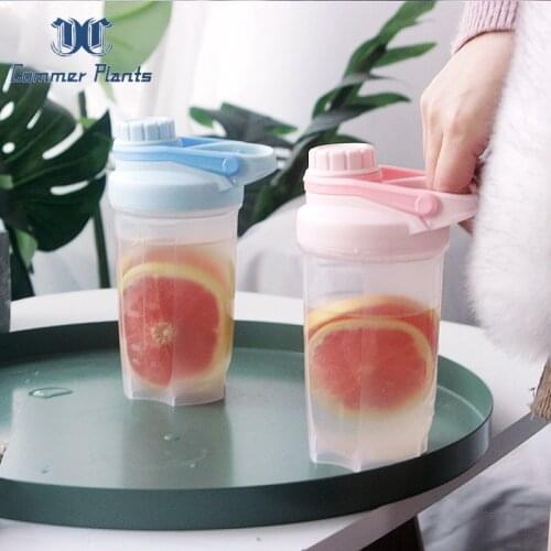 Fashion sports shake bottle plastic portable fitness glass outdoor mens and womens gym protein shaker protein powder cups gift