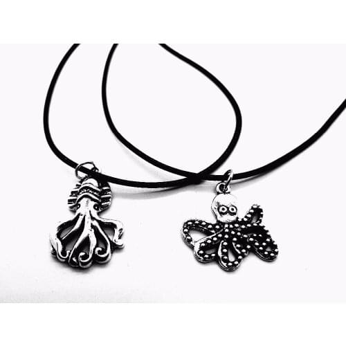 30Set Cute Metal Sea Animal Octopus Necklace Pendant Vintage Cuttlefish Squid Leather Rope Necklaces for Marine Life Gift