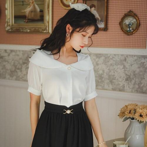 Women Elegant Chic Blouse Summer 2021 New French Retro Red Temperament Lapel Elegant Chic Pearl Solid Color Shirt Short Sleeves