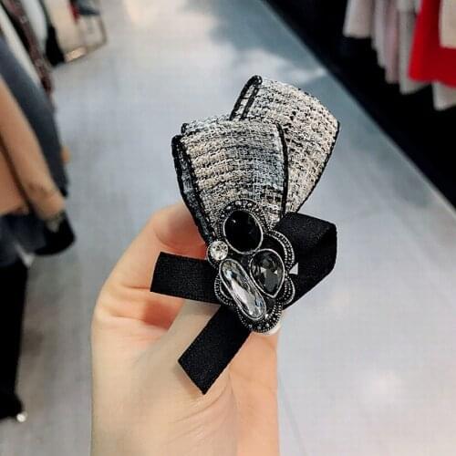 2019 New Simple Retro Handmade Rhinestone Mink Hair Brooch Pins for Girl Women Fashion Suit Corsage Collar Jewelry Accessories