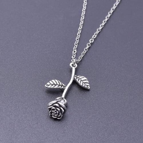1 Vintage Jewelry Rose Necklace For Women Girl Accessories Chain On The Neck Necklaces Aesthetic Choker Kpop Flower Collar Mujer