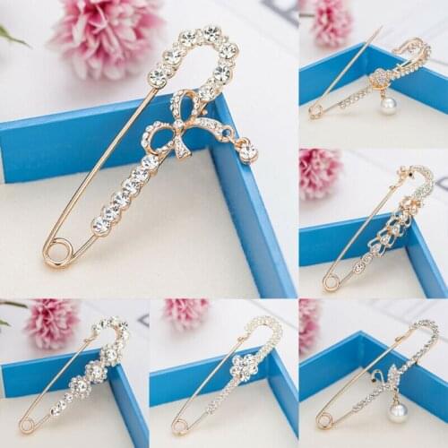 Hot Fashion Woman Popular Rhinestones White Imitation Pearl Party Brooch Pin Wedding Elegant Women Gift Pin Jewelly Gift