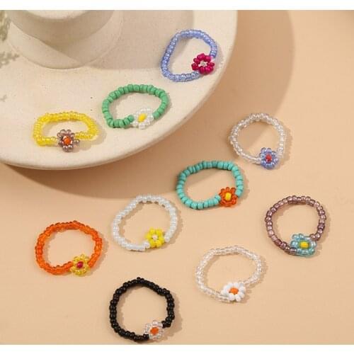 Korean Style Ladies Fashion Multicolor Glass Beads Handmade Beaded Flower Rings For Women Girls Adjustable Elastic Rope Ring