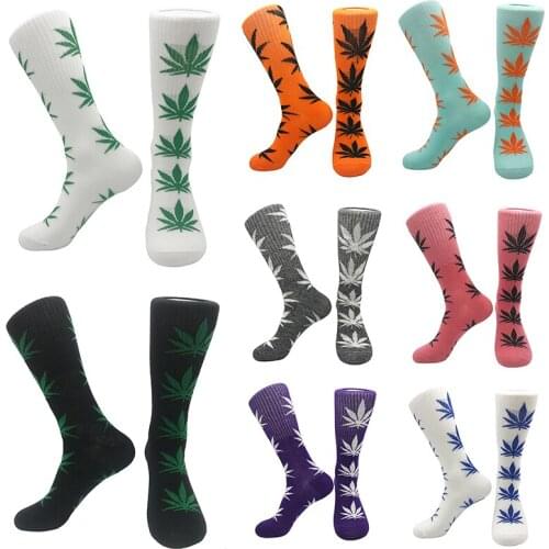 2021 New Cycling Socks Summer Breathable Elite Sports Socks Maple Leaf Fashion Unisex Basketball Fitness Ruffled Socks